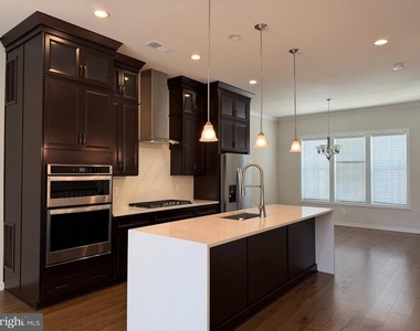 4653 Charger Place - Photo Thumbnail 15