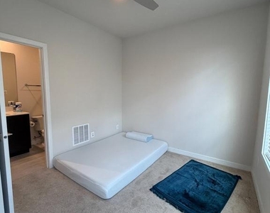 4653 Charger Place - Photo Thumbnail 51