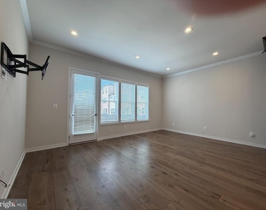 4653 Charger Place - Photo Thumbnail 8