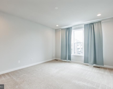 4484 Lateleaf Trail - Photo Thumbnail 20