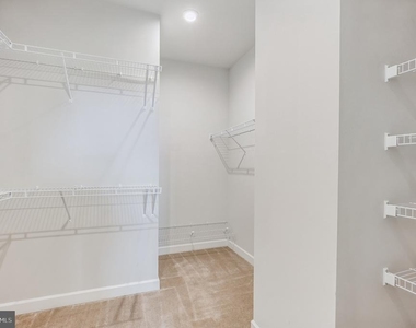 4484 Lateleaf Trail - Photo Thumbnail 24