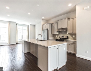 4484 Lateleaf Trail - Photo Thumbnail 11