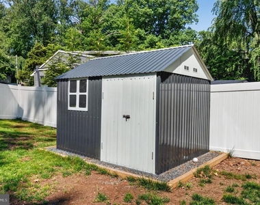 3925 Ashwood Place - Photo Thumbnail 59
