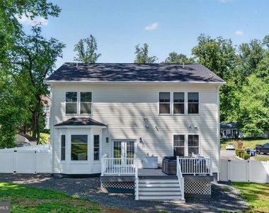 3925 Ashwood Place - Photo Thumbnail 60