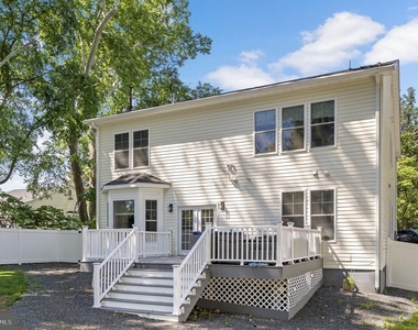 3925 Ashwood Place - Photo Thumbnail 56