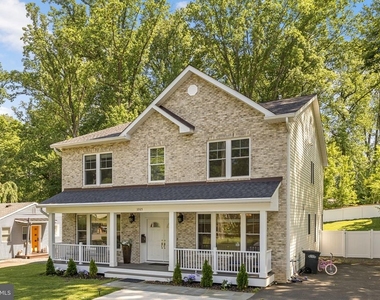 3925 Ashwood Place - Photo Thumbnail 4