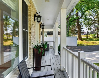 3925 Ashwood Place - Photo Thumbnail 6