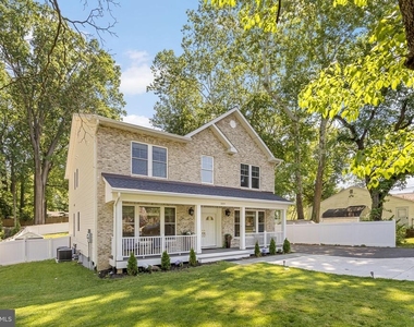 3925 Ashwood Place - Photo Thumbnail 3