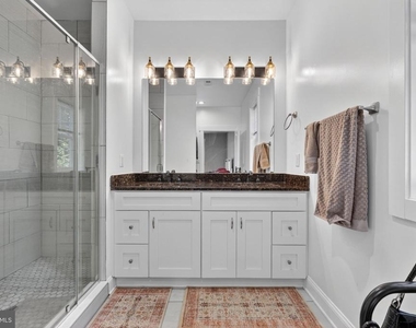 3925 Ashwood Place - Photo Thumbnail 32