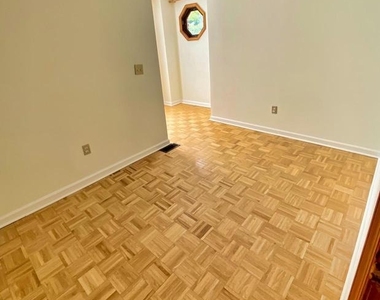 6312 Old Dominion Drive - Photo Thumbnail 11