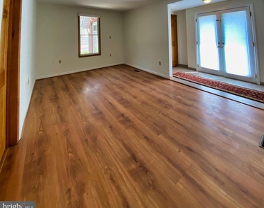 6312 Old Dominion Drive - Photo Thumbnail 3