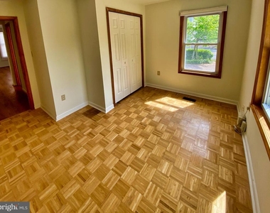 6312 Old Dominion Drive - Photo Thumbnail 8