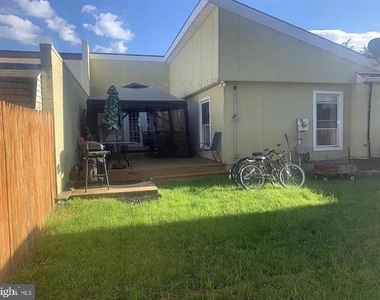 14704 Wycombe Street - Photo Thumbnail 13