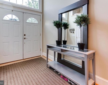 5407 Helm Court - Photo Thumbnail 1
