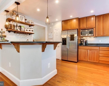5407 Helm Court - Photo Thumbnail 10