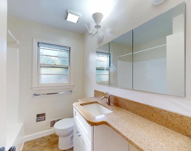 6415 Potomac Avenue - Photo Thumbnail 20