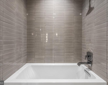 7887 Jones Branch Drive - Photo Thumbnail 20