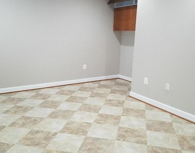 1619 Seneca Avenue - Photo Thumbnail 15