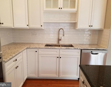 1619 Seneca Avenue - Photo Thumbnail 7