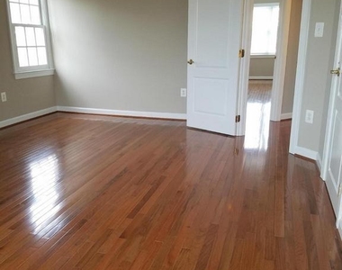 1619 Seneca Avenue - Photo Thumbnail 27