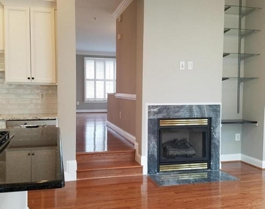 1619 Seneca Avenue - Photo Thumbnail 10