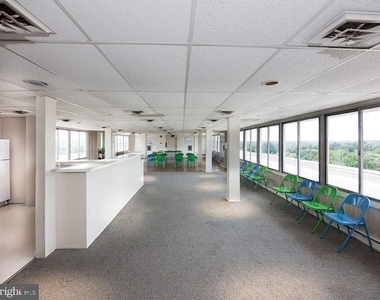 3245 Rio Drive - Photo Thumbnail 16