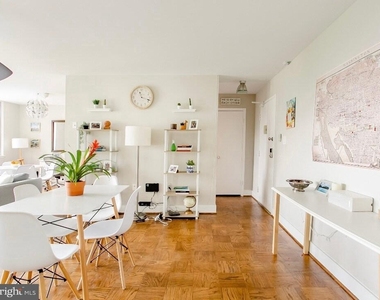 3245 Rio Drive - Photo Thumbnail 2