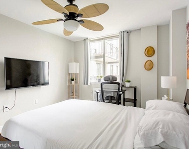 3245 Rio Drive - Photo Thumbnail 9