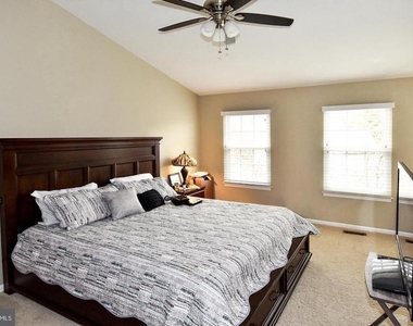 13171 Ruby Lace Court - Photo Thumbnail 7