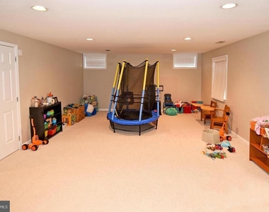 13171 Ruby Lace Court - Photo Thumbnail 9