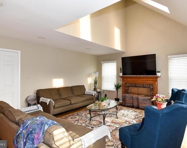13171 Ruby Lace Court - Photo Thumbnail 3