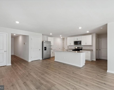 5208 Crooked Lane - Photo Thumbnail 2