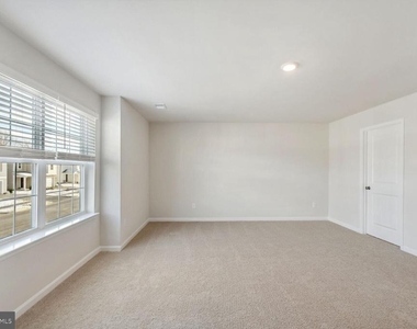 5208 Crooked Lane - Photo Thumbnail 16