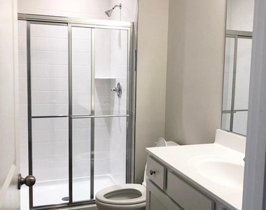 277 Willis St - Photo Thumbnail 13