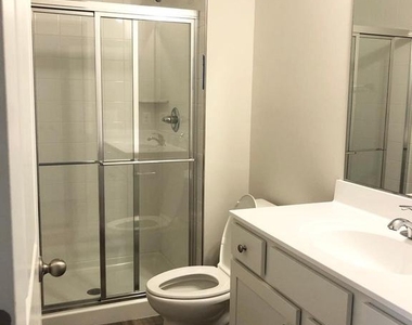 277 Willis St - Photo Thumbnail 11