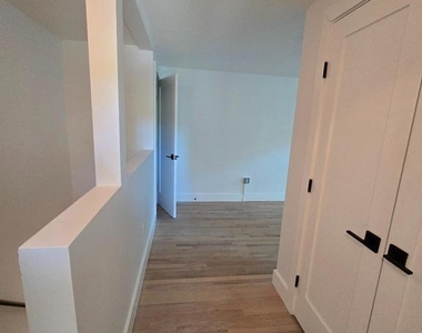1401 Charles Street - Photo Thumbnail 12