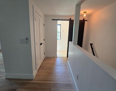 1401 Charles Street - Photo Thumbnail 14