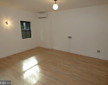 1401 Charles Street - Photo Thumbnail 3