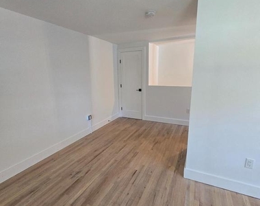 1401 Charles Street - Photo Thumbnail 16
