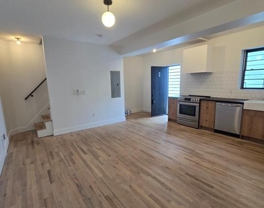 1401 Charles Street - Photo Thumbnail 6