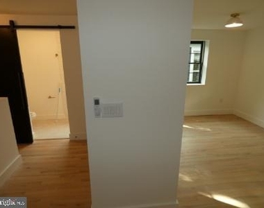 1401 Charles Street - Photo Thumbnail 8