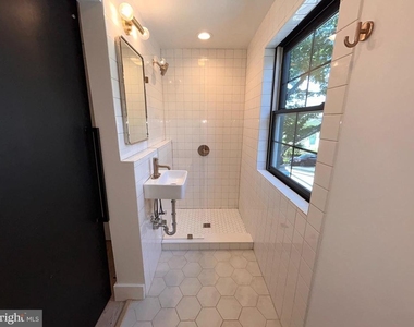1401 Charles Street - Photo Thumbnail 18