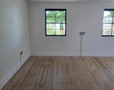 1401 Charles Street - Photo Thumbnail 13