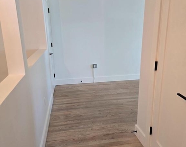 1401 Charles Street - Photo Thumbnail 11
