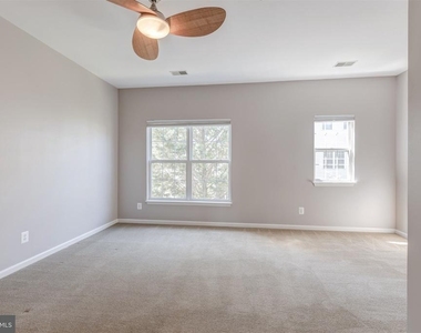 5140 Donovan Drive - Photo Thumbnail 26