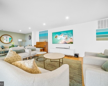 501 Slaters Lane - Photo Thumbnail 28