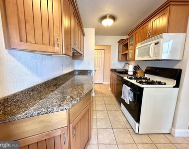 501 Slaters Lane - Photo Thumbnail 43