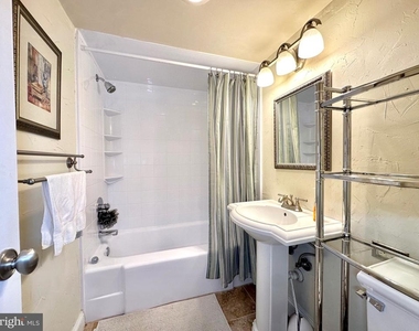 501 Slaters Lane - Photo Thumbnail 45