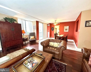 501 Slaters Lane - Photo Thumbnail 38
