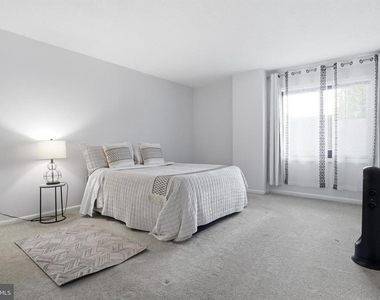 200 N Pickett Street - Photo Thumbnail 17